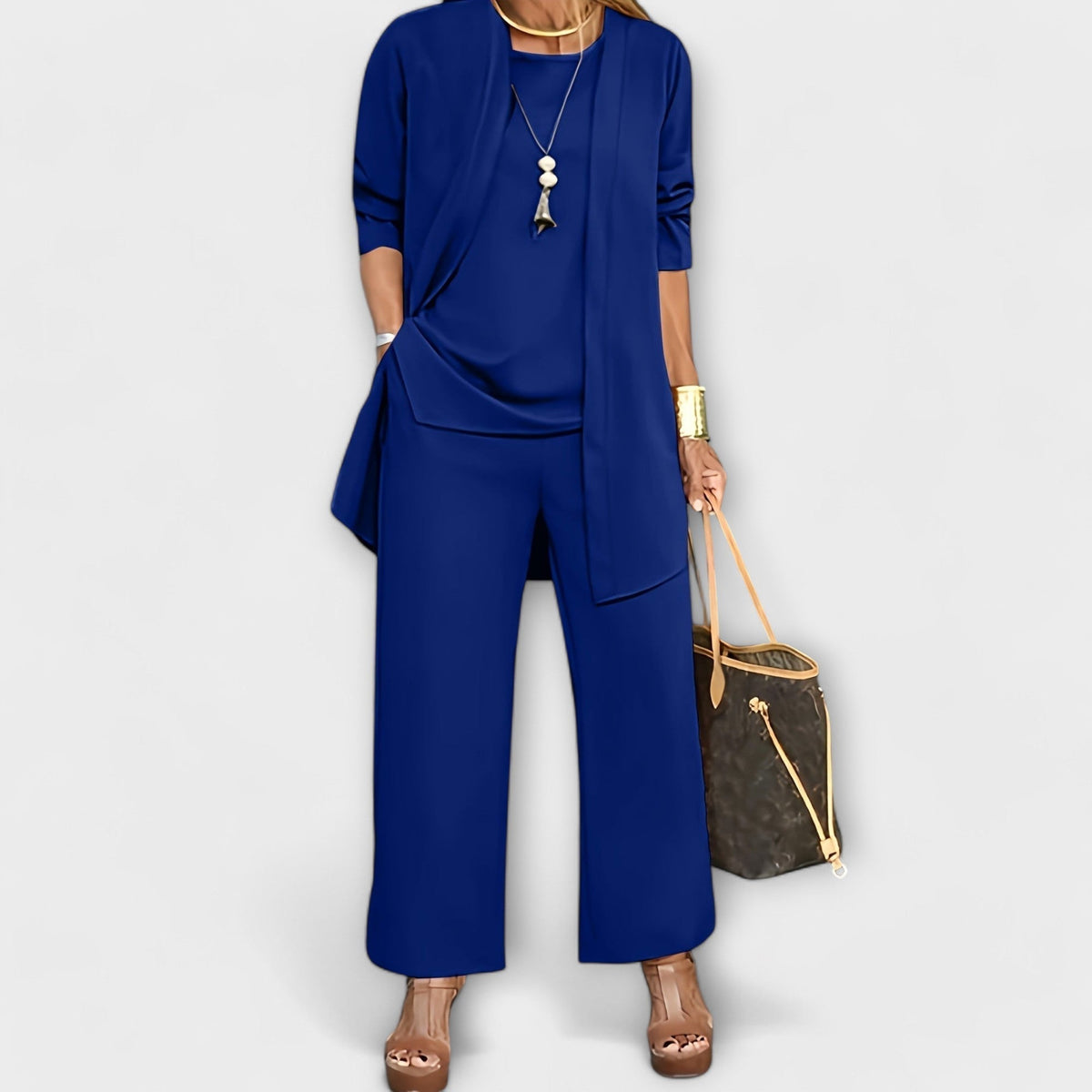 Fiona | Driedelige set met broek, top en vest