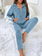 Zachte pluche lounge pyjama set met kleuraccenten