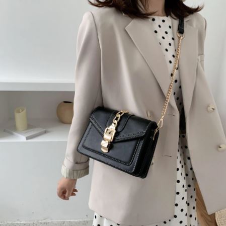 Damestas met ketting en schouderriem