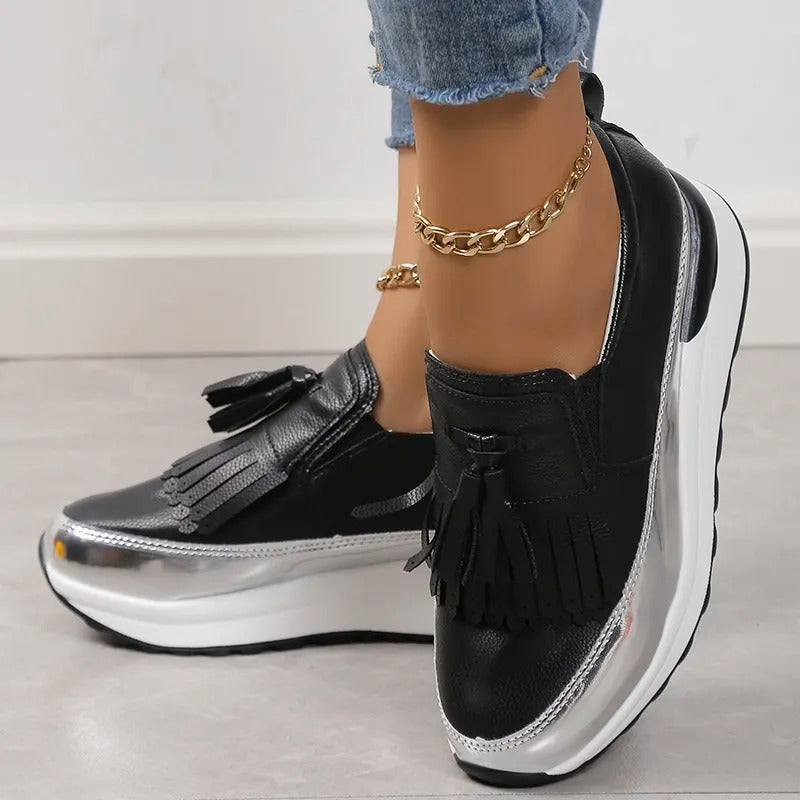 Damessneakers met flexibele zool in wit of zwart