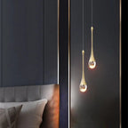 Glazen hanglamp met warme lichtgloed