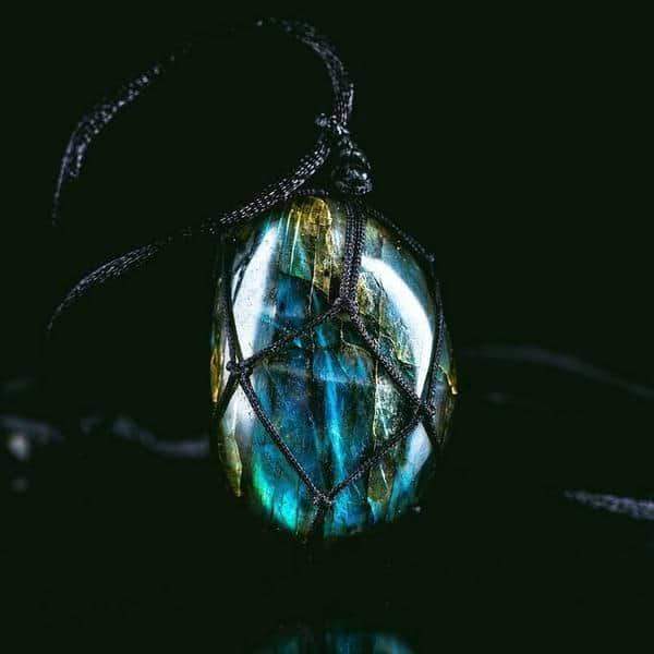 Mystieke labradoriet drakenhart ketting