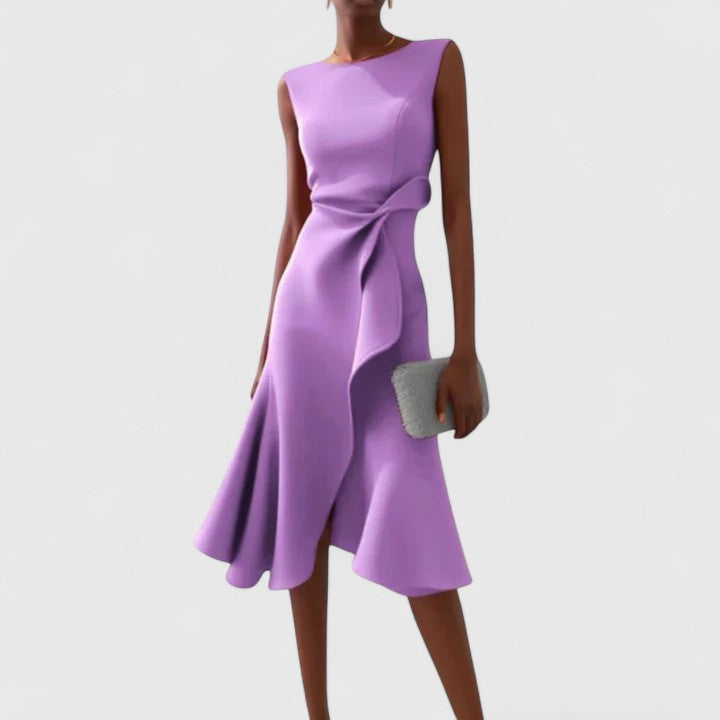 Léontine | Lichte jurk met asymmetrische snit en drapering
