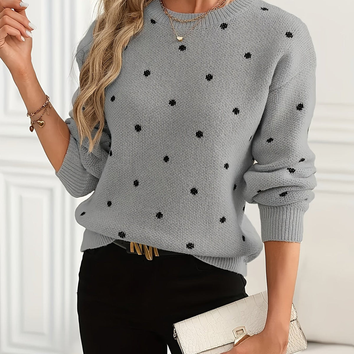 Trui met stippenpatroon en ronde hals