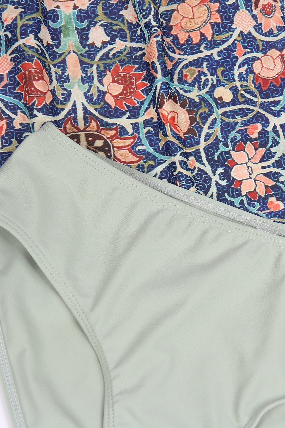 Mouwloze bikini met aantrekkelijk patroon
