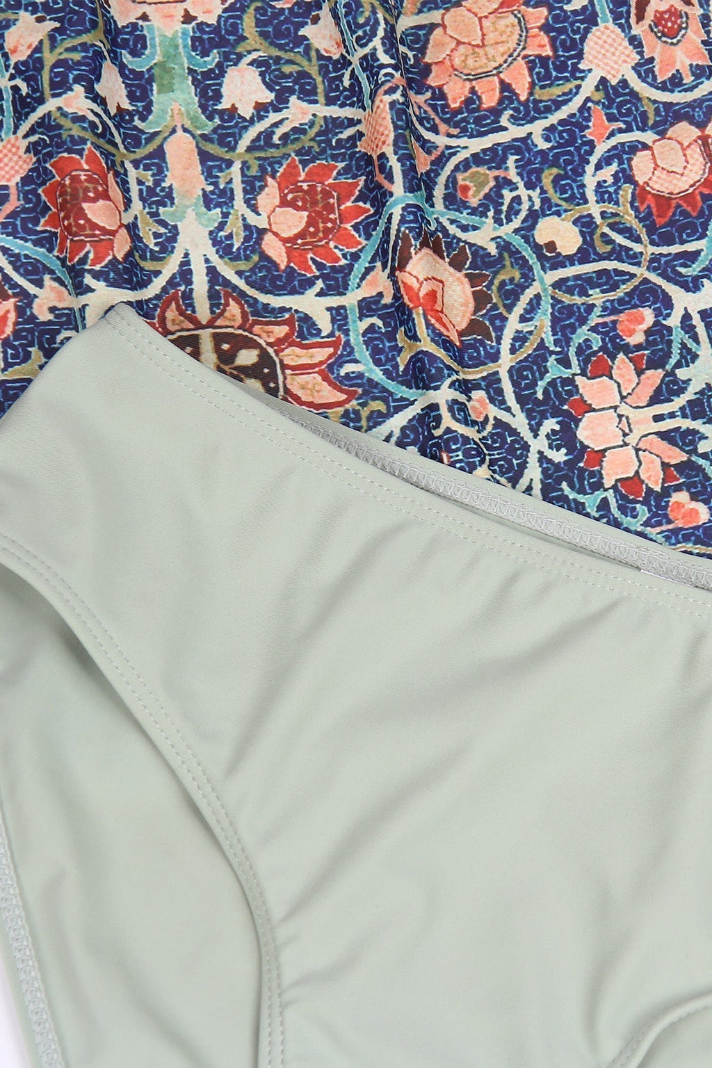 Mouwloze bikini met aantrekkelijk patroon