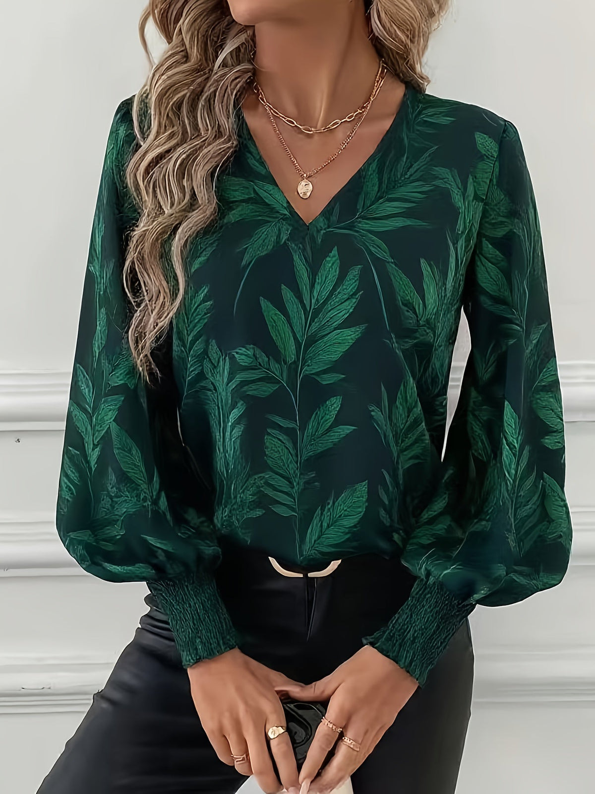 Blouse met botanisch patroon, V-hals en lantaarnmouwen