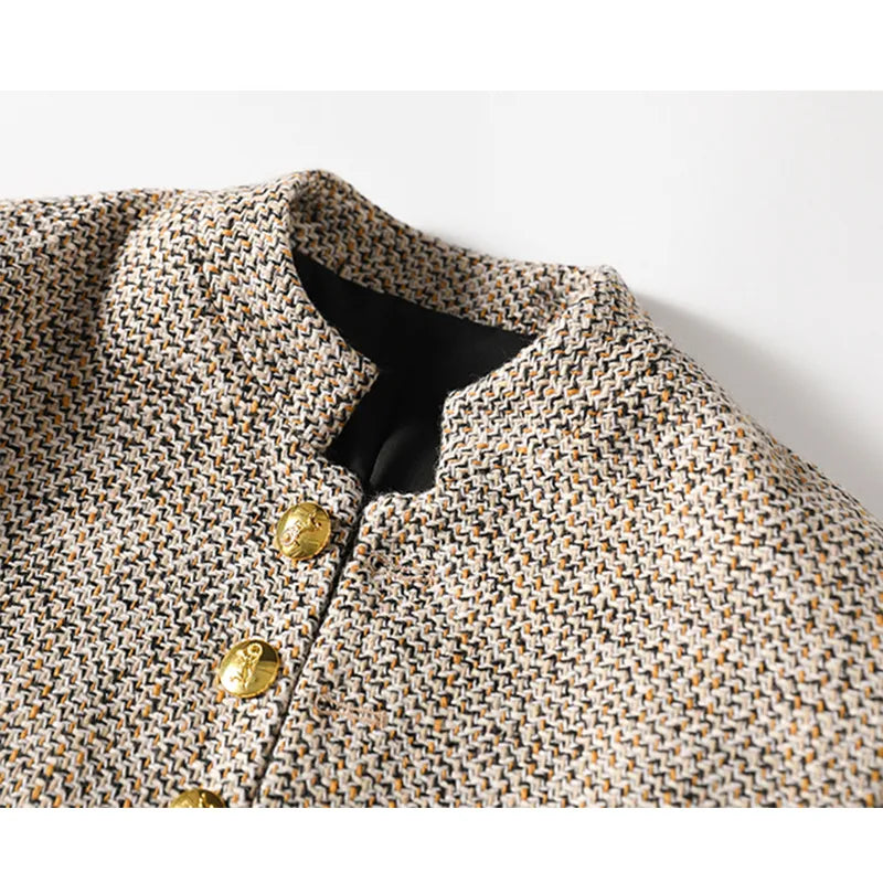 Khaki vest met lange mouwen en knoopsluiting