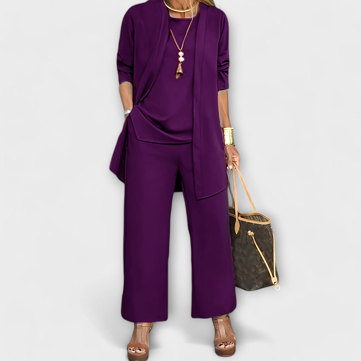 Fiona | Driedelige set met broek, top en vest