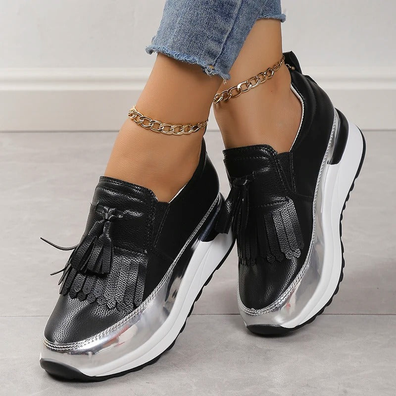 Damessneakers met flexibele zool in wit of zwart