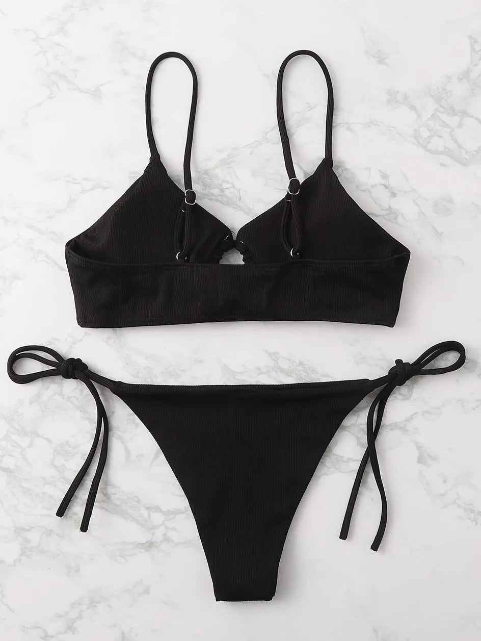 Demi bikini