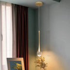 Glazen hanglamp met warme lichtgloed