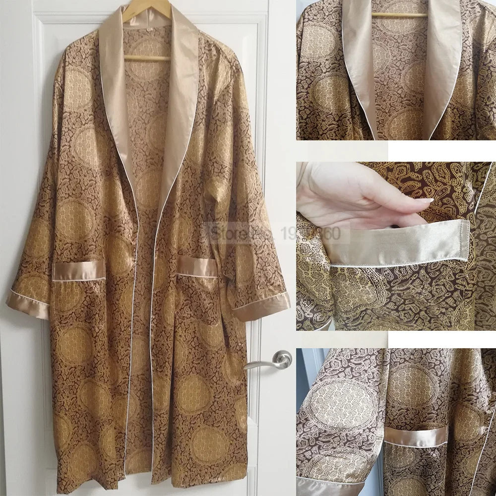 Ronald | Satijnen badjas met gouden print