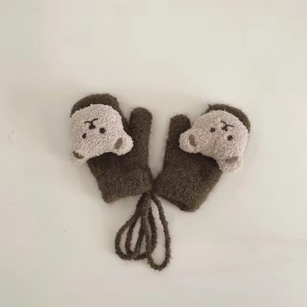 Kinder wantjes met berengezicht