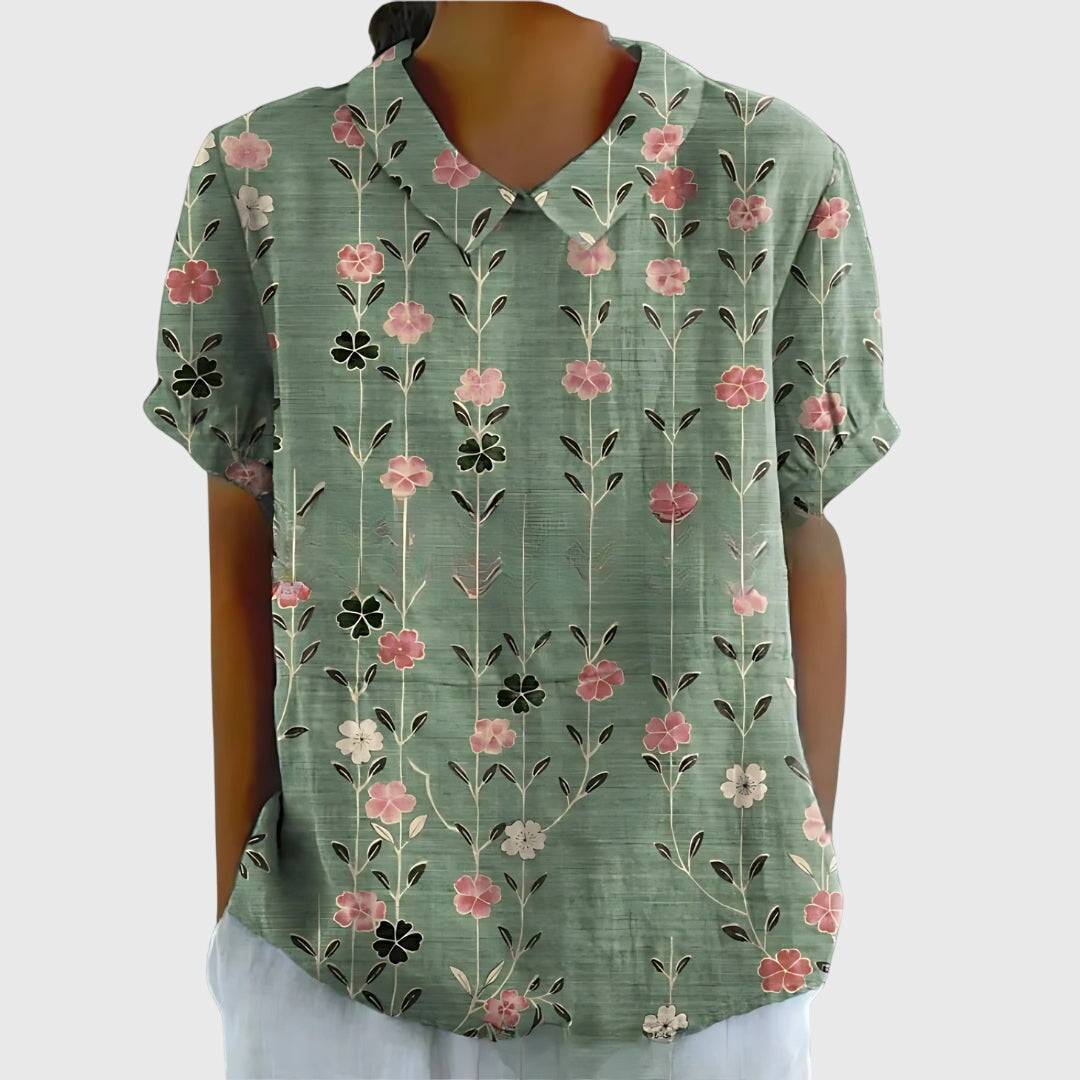 Lidwina | Lichte damesblouse met bloemenprint en korte mouwen