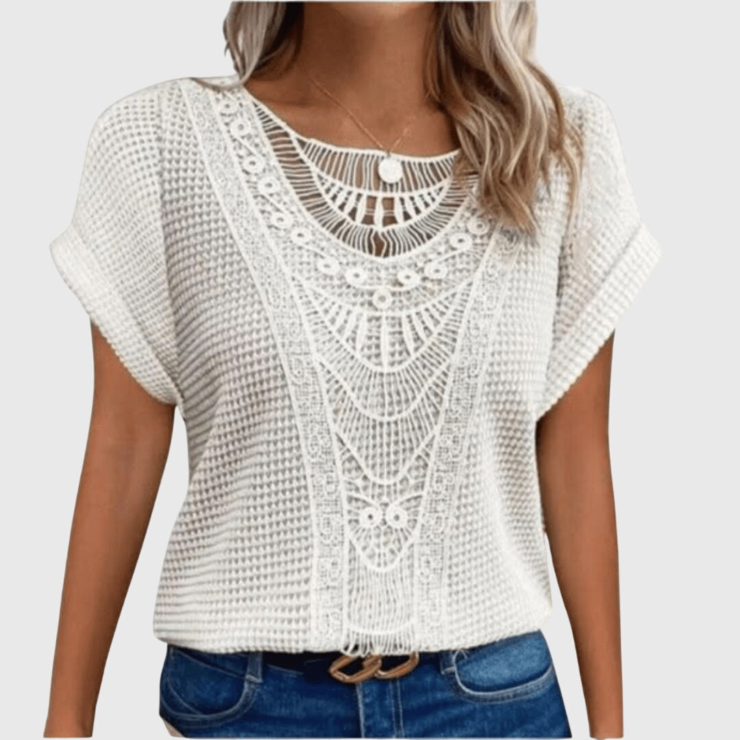 Rania | Lichte blouse met kanten details
