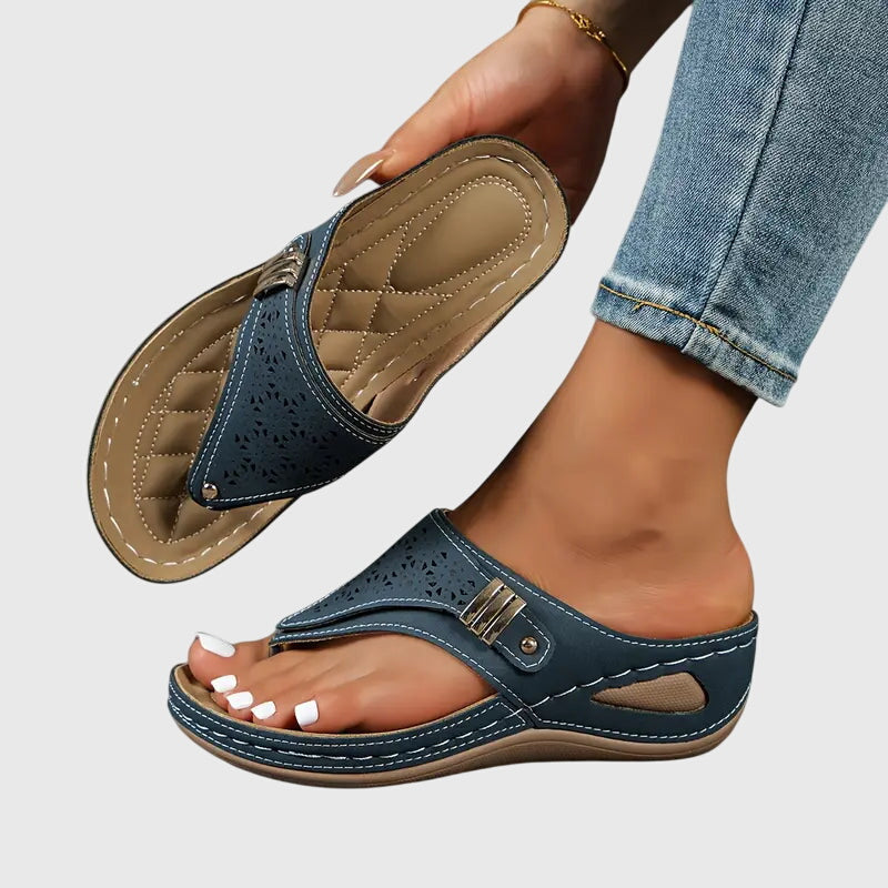 Instapsandalen met sleehak
