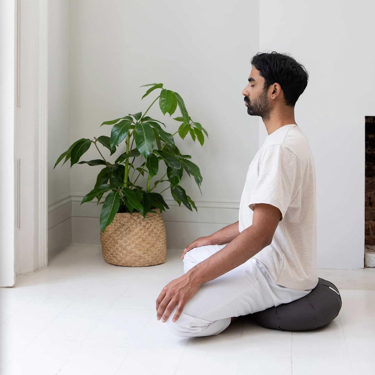 Curved organic cotton meditatiekussen met wasbare cover