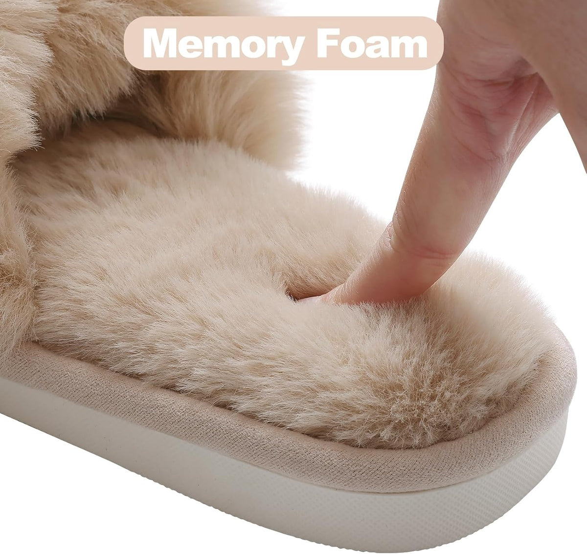 Fuzzy slippers met memory foam