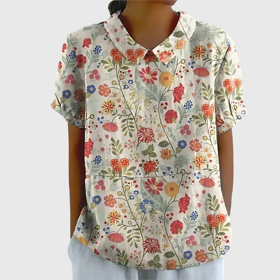 Lidwina | Lichte damesblouse met bloemenprint en korte mouwen