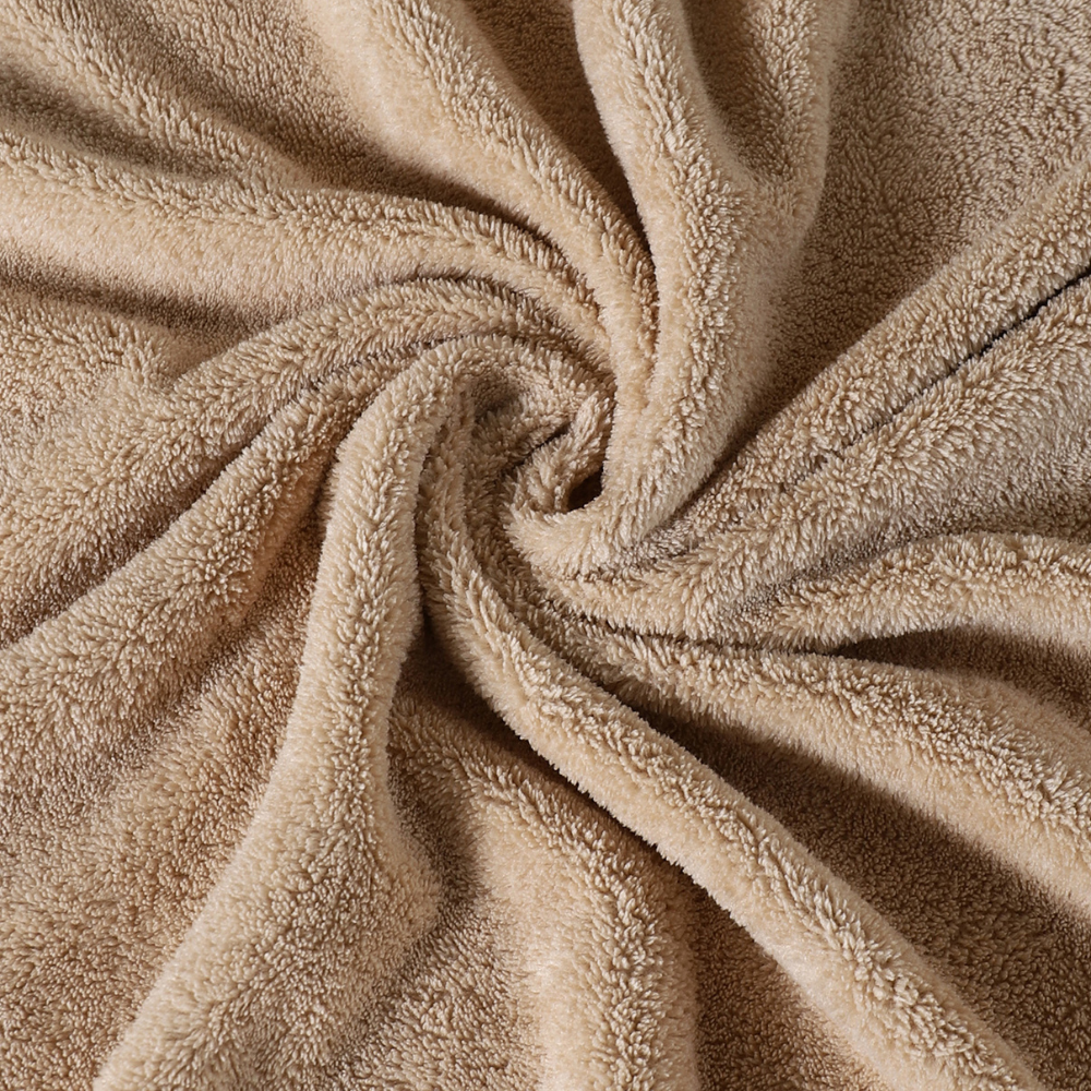 Knuffelzachte badcape met capuchon – droogt snel & houdt warm
