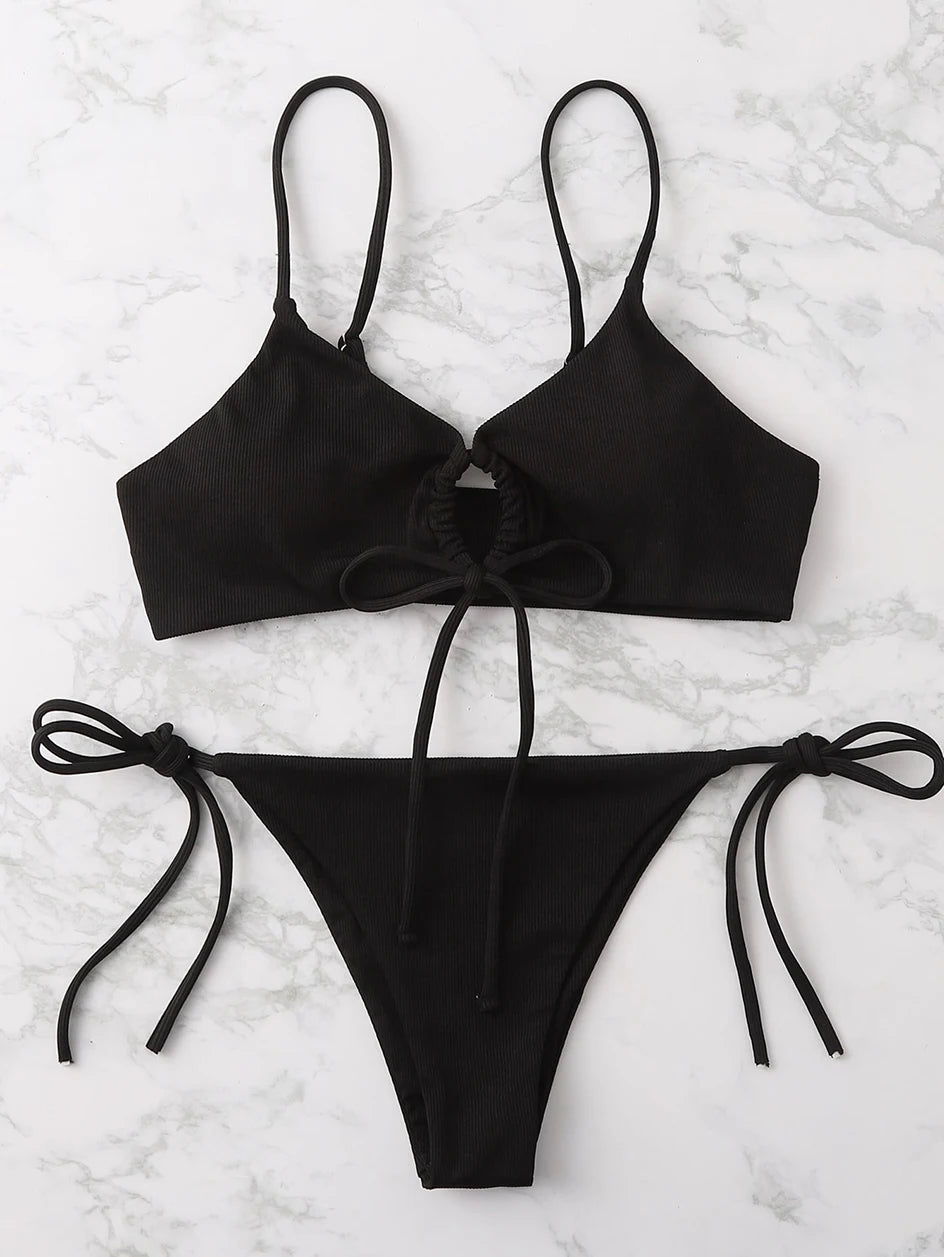 Demi bikini
