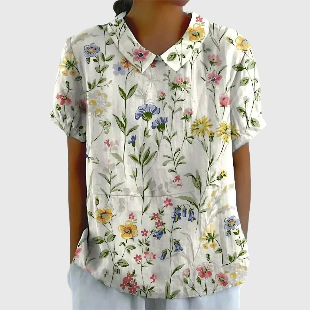 Lidwina | Lichte damesblouse met bloemenprint en korte mouwen