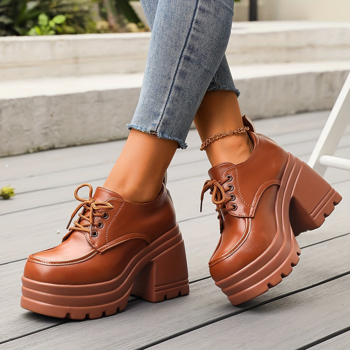 Damesplatformschoenen met veters en rubberen zool
