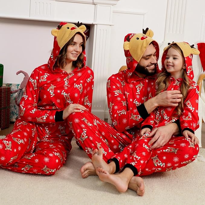 Matching kerstpyjama's voor het hele gezin