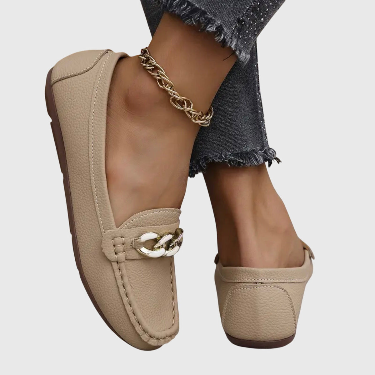Damesloafers met goudkleurige ketting en zachte binnenzool