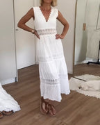 Witte kanten midi jurk met V-hals