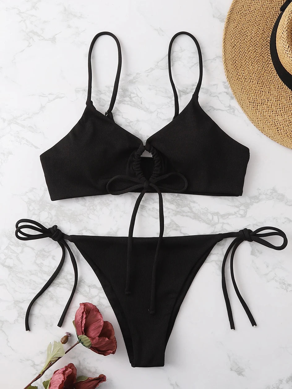 Demi bikini