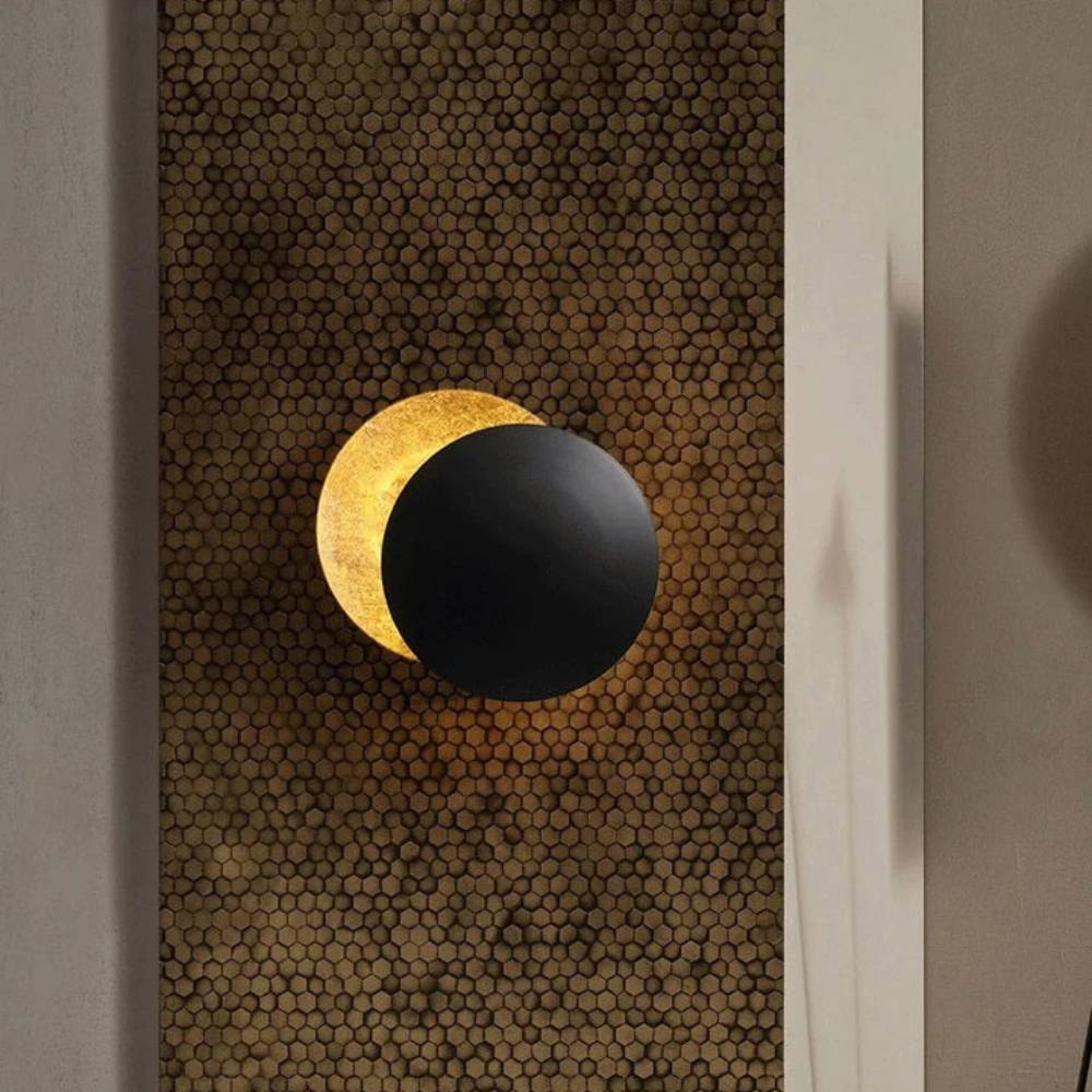 Wandlamp met magische maangloed