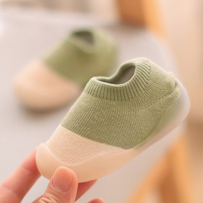 Zachte gebreide peuterschoenen - anti-slip slofjes