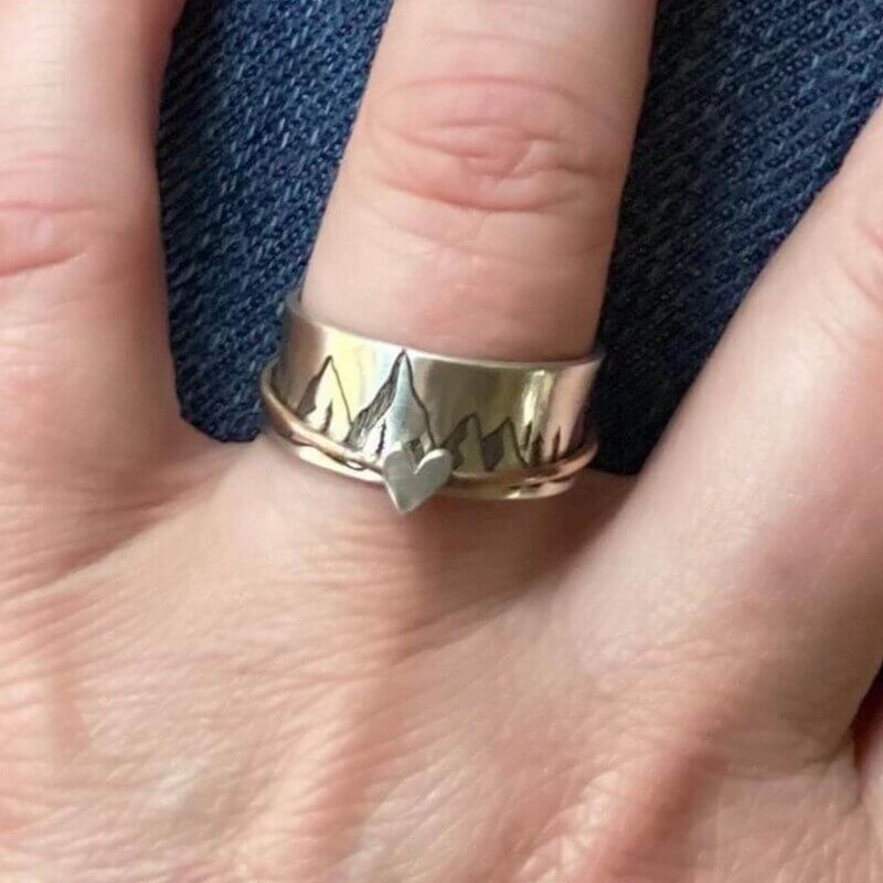 Loving mountain gepersonaliseerde spinner ring