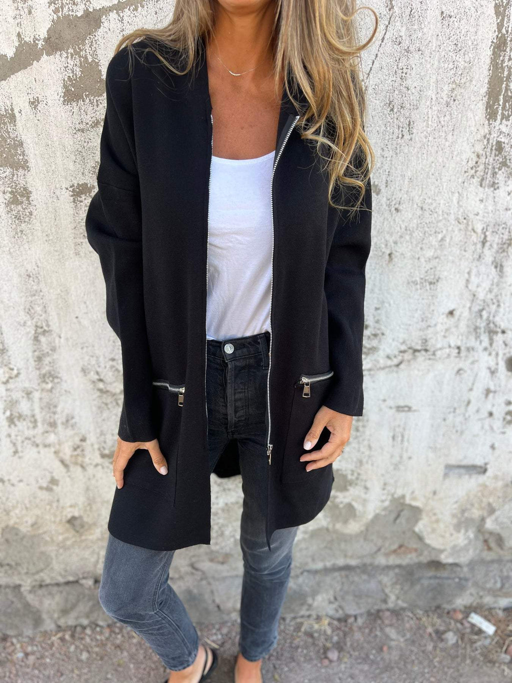 Halflange hooded zip-up jacket