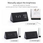 Houten LED wekker met spraakbesturing