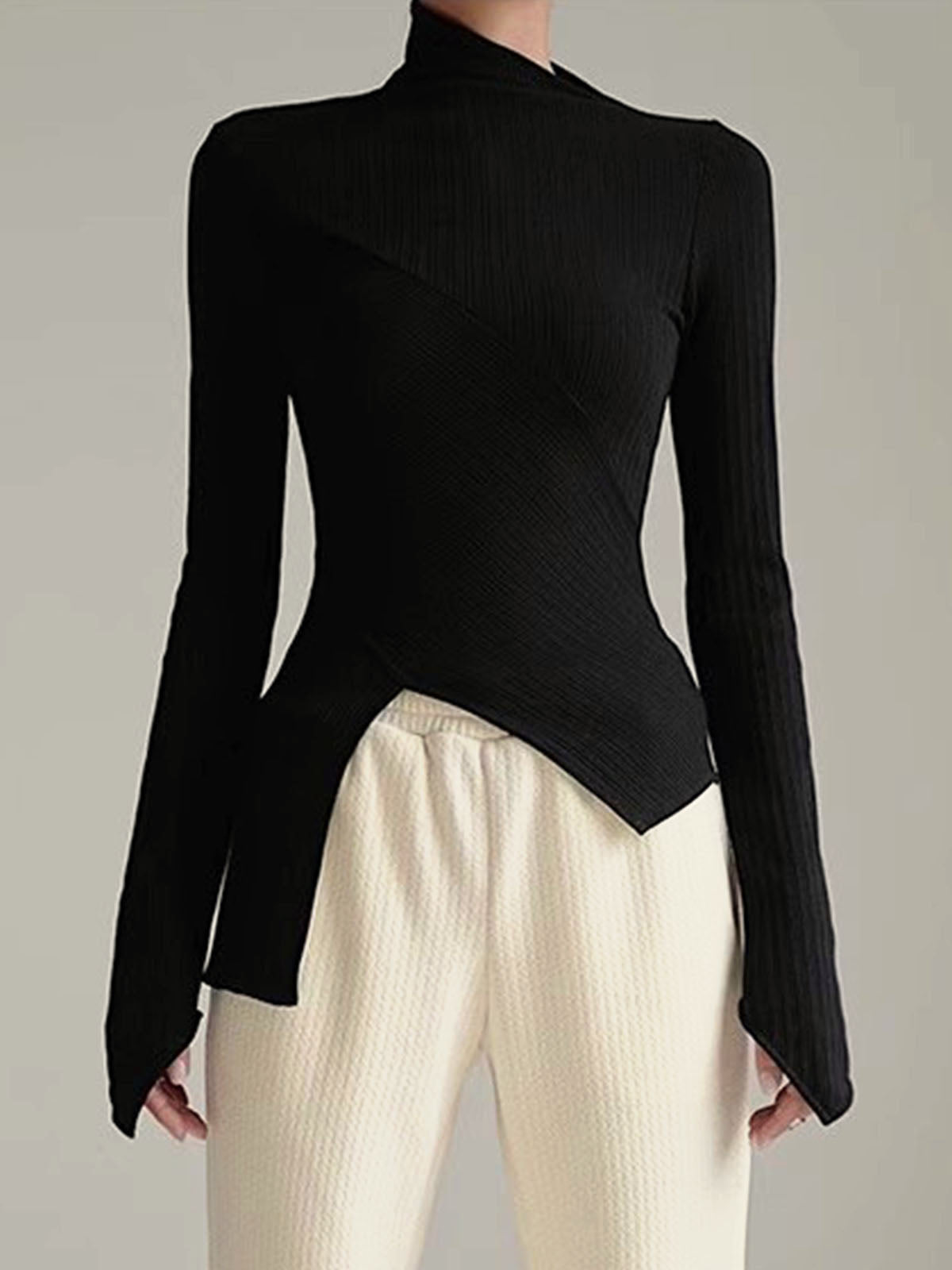 Asymmetrische trui met snede voor dames