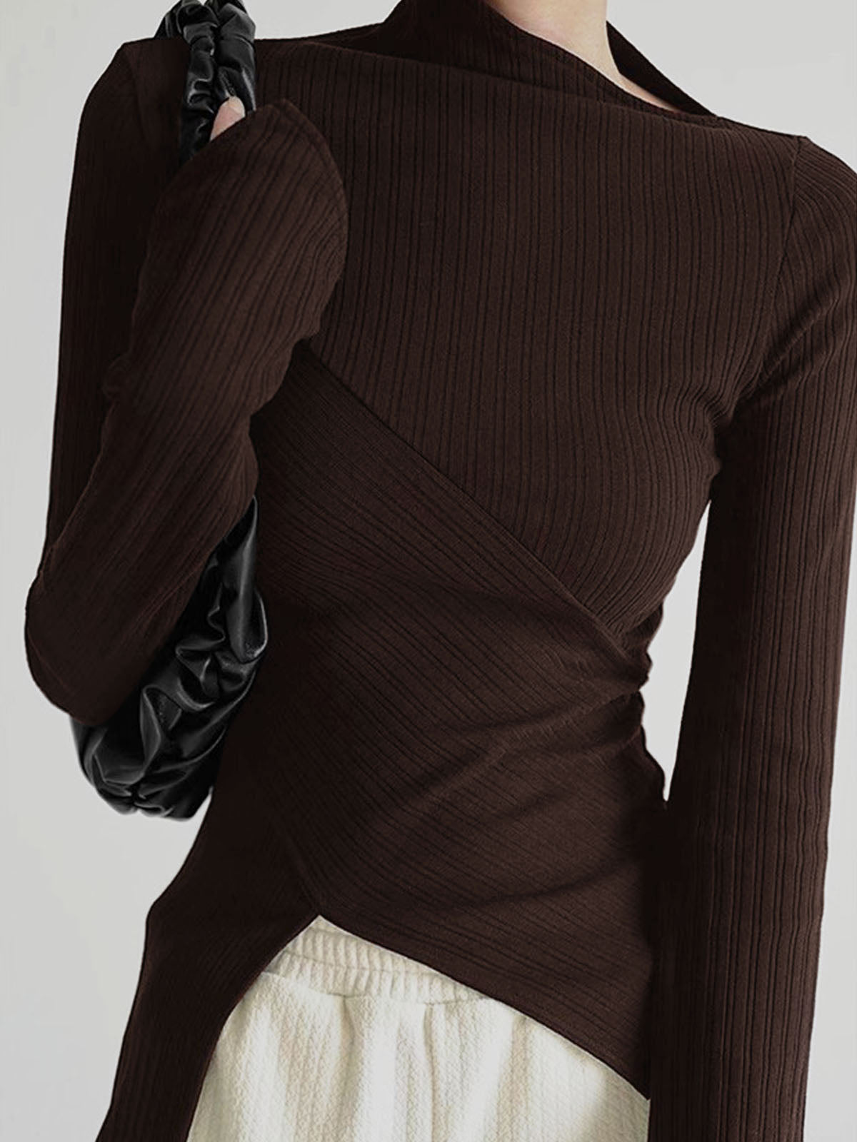 Asymmetrische trui met snede voor dames