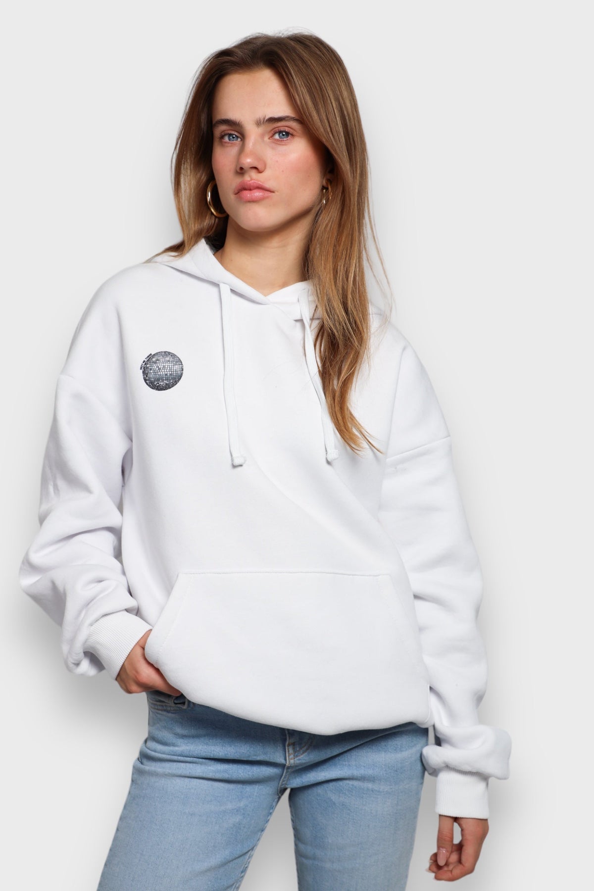 Witte dames hoodie met discobalprint