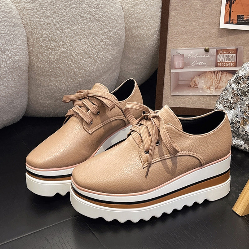 Uniseks sneakers van synthetisch materiaal en ademend mesh