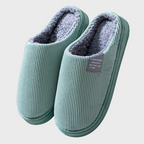 En warme dames pantoffels