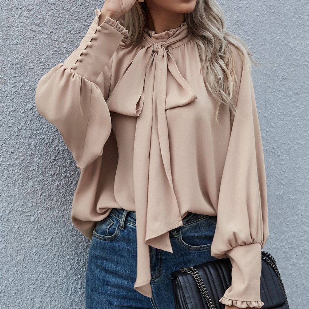 Losvallende formele damesblouse