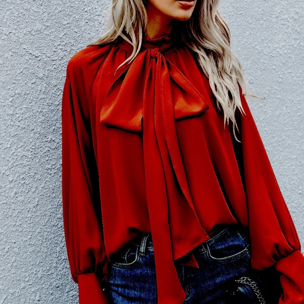 Losvallende formele damesblouse