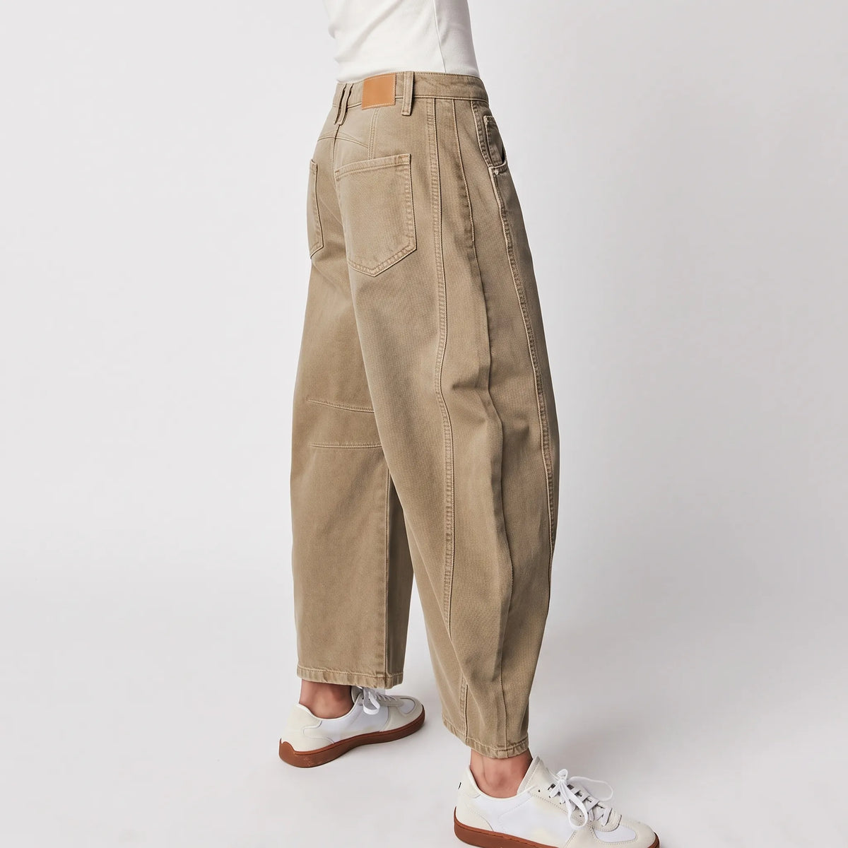 Casual broek met barrel-pijp