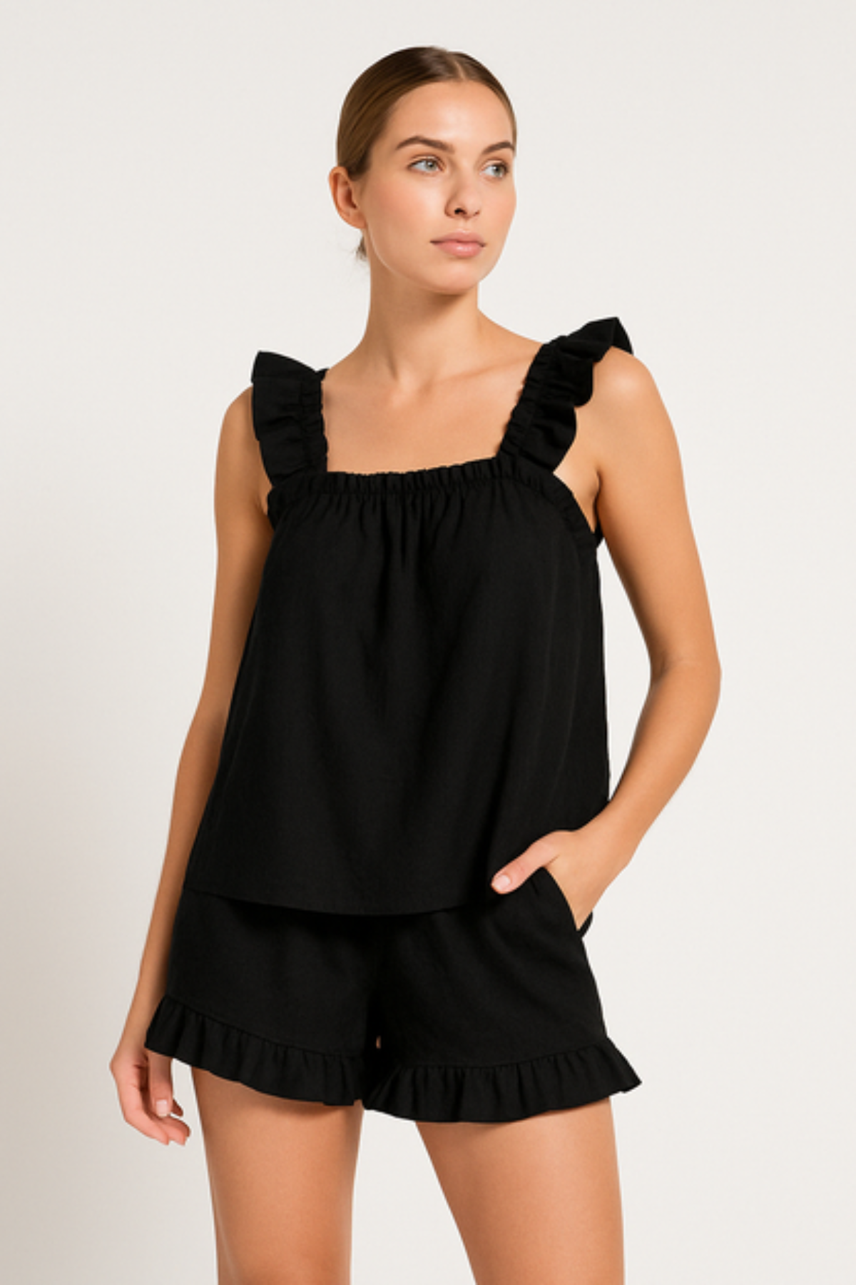 Tweedelige ruches pyjamaset voor de zomer