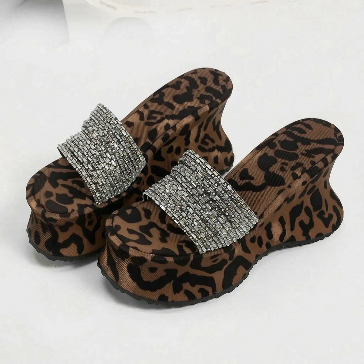 Chunky sleehaksandalen met platform