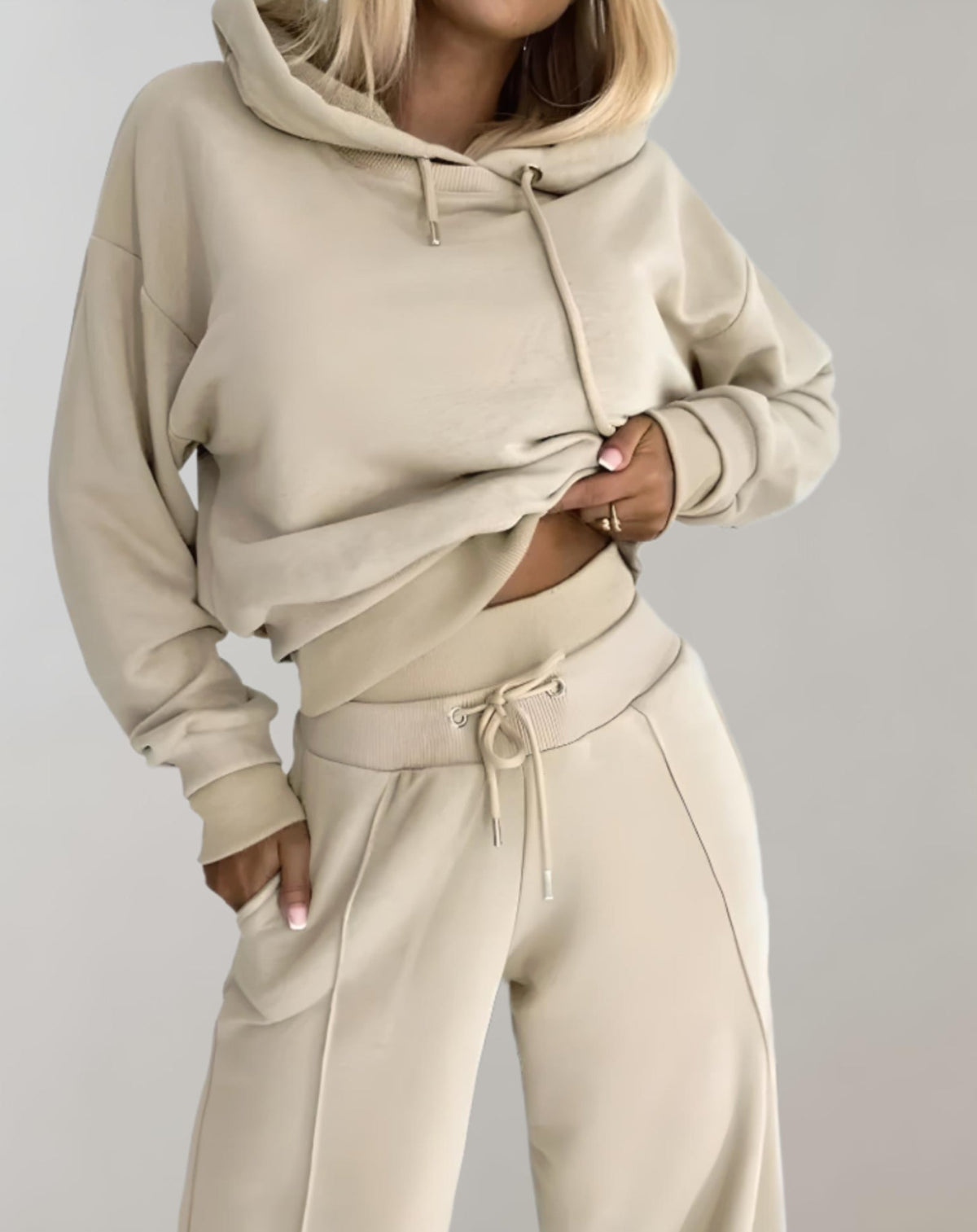Angèle | Tweedelig damestrainingspak met hoodie en wijde broek