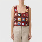 Gehaakte mouwloze croptop