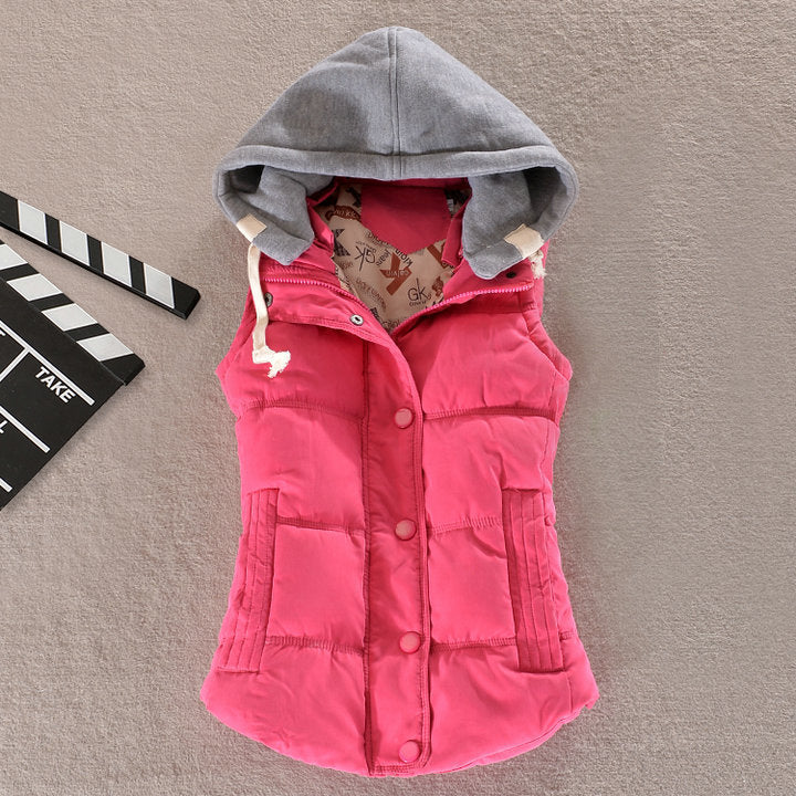 Fabiola | Mouwloze bodywarmer met capuchon en drukknopen